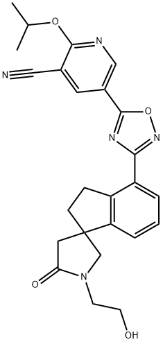 3-Pyridinecarbonitrile, 5-[3-[2,3-dihydro-1'-(2-hydroxyethyl)-5'-oxospiro[1H-indene-1,3'-pyrrolidin]-4-yl]-1,2,4-oxadiazol-5-yl]-2-(1-methylethoxy)- Struktur