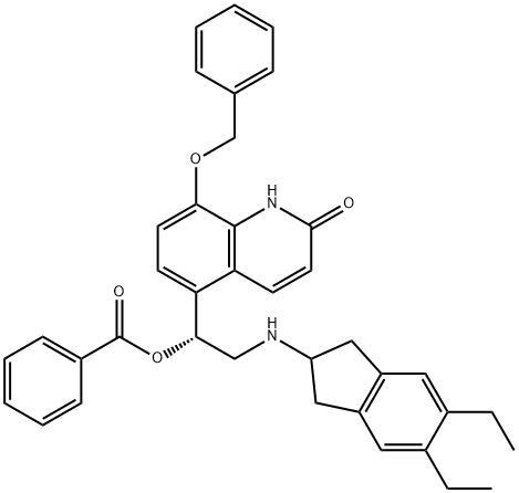 2(1H)-Quinolinone, 5-[(1R)-1-(benzoyloxy)-2-[(5,6-diethyl-2,3-dihydro-1H-inden-2-yl)amino]ethyl]-8-(phenylmethoxy)- Struktur