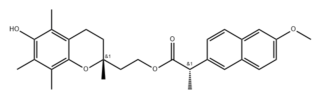 2-Naphthaleneacetic acid, 6-methoxy-α-methyl-, 2-[(2R)-3,4-dihydro-6-hydroxy-2,5,7,8-tetramethyl-2H-1-benzopyran-2-yl]ethyl ester, (αS)- Struktur