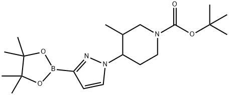 tert-butyl 3-methyl-4-(3-(4,4,5,5-tetramethyl-1,3,2-dioxaborolan-2-yl)-1H-pyrazol-1-yl)piperidine-1-carboxylate Struktur