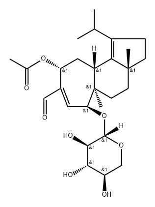 Cyclohept[e]indene-8-carboxaldehyde, 9-(acetyloxy)-2,3,3a,4,5,5a,6,9,10,10a-decahydro-3a,5a-dimethyl-1-(1-methylethyl)-6-(β-D-xylopyranosyloxy)-, (3aR,5aR,6S,9R,10aR)- Struktur