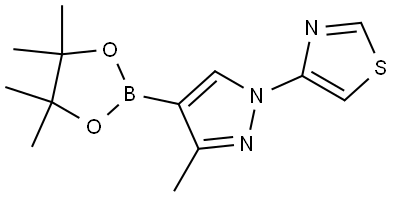 4-(3-methyl-4-(4,4,5,5-tetramethyl-1,3,2-dioxaborolan-2-yl)-1H-pyrazol-1-yl)thiazole Struktur