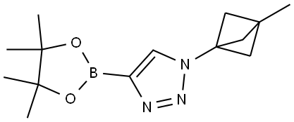 1-(3-methylbicyclo[1.1.1]pentan-1-yl)-4-(4,4,5,5-tetramethyl-1,3,2-dioxaborolan-2-yl)-1H-1,2,3-triazole Struktur