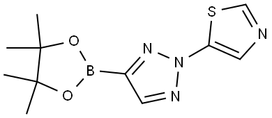 5-(4-(4,4,5,5-tetramethyl-1,3,2-dioxaborolan-2-yl)-2H-1,2,3-triazol-2-yl)thiazole Struktur