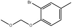 2-BROMO-1-(METHOXYMETHOXY)-4-METHYLBENZENE Struktur