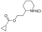 2-(2-Piperidinyl)ethyl cyclopropanecarboxylatehydrochloride Struktur