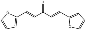 (1E,4E)-1,5-Di(furan-2-yl)penta-1,4-dien-3-one Struktur