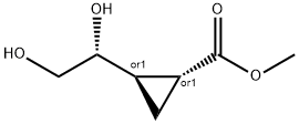 Cyclopropanecarboxylic acid, 2-(1,2-dihydroxyethyl)-, methyl ester, Struktur