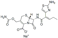 sodium (6R,7R)-7-[[(E)-2-(2-amino-1,3-thiazol-4-yl)pent-2-enoyl]amino] -3-(carbamoyloxymethyl)-8-oxo-5-thia-1-azabicyclo[4.2.0]oct-2-ene-2-ca rboxylate Struktur