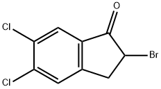 2-BROMO-5,6-DICHLORO-2,3-DIHYDRO-1H-INDEN-1-ONE Struktur