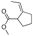 Cyclopentanecarboxylic acid, 2-ethylidene-, methyl ester, (Z)- (9CI) Struktur