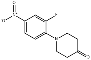 1-(2-fluoro-4-nitrophenyl)piperidin-4-one Struktur