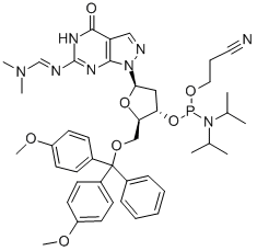 5'-O-(4,4'-DIMETHOXYTRITYL)-N2-DIMETHYLAMINOMETHYLENE-8-AZA-7-DEAZA-2'-DEOXYGUANOSINE, 3'-[(2-CYANOETHYL)-(N,N-DIISOPROPYL)]PHOSPHORAMIDITE Struktur