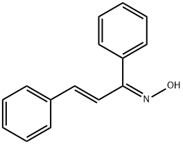 (1E,2Z)-1,3-Diphenyl-2-propen-1-one oxime Struktur