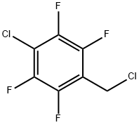 4-Chloro-2,3,5,6-tetrafluorobenzylchloride Struktur