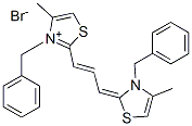 3-benzyl-2-[3-[3-benzyl-4-methyl-3H-thiazol-2-ylidene]prop-1-enyl]-4-methylthiazolium bromide Struktur