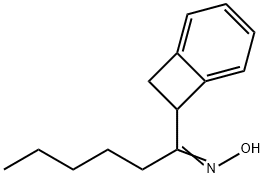 Bicyclo[4.2.0]octa-1,3,5-trien-7-yl(pentyl) ketone oxime Struktur