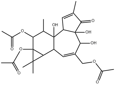 9,9a-Bis(acetyloxy)-3-[(acetyloxy)methyl]-1,1a,1b,4,4a,7a,7b,8,9,9a-decahydro-4,4a,7b-trihydroxy-1,1,6,8-tetramethyl-5H-cyclopropa[3,4]benz[1,2-e]azulen-5-one Struktur