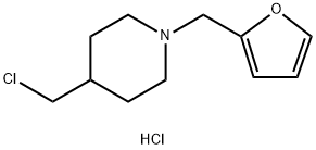 4-(CHLOROMETHYL)-1-(2-FURYLMETHYL)PIPERIDINE HYDROCHLORIDE Struktur