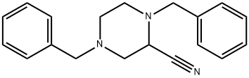 1,4-Bis(phenylmethyl)-2-piperazinecarbonitrile Struktur