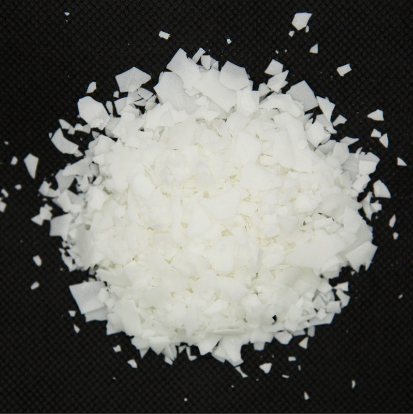 Coconut oil monoethanolamide