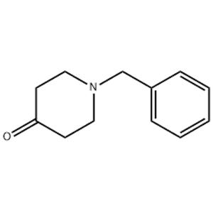 N-Benzyl-4-piperidone