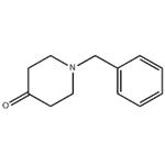 N-Benzyl-4-piperidone