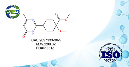 Methyl 1-methoxy-4-(4-methyl-6-oxo-1H-pyrimidin-2-yl)cyclohexane-1-carboxylate