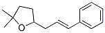 2,2-DIMETHYL-5-((E)-3-PHENYL-ALLYL)-TETRAHYDRO-FURAN Struktur