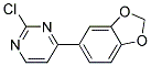 4-Benzo[1,3]dioxol-5-yl-2-chloro-pyrimidine Struktur