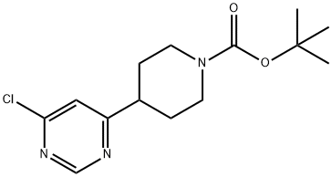 tert-butyl 4-(6-chloropyrimidin-4-yl)piperidine-1-carboxylate Struktur