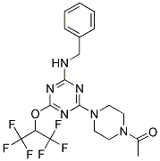 1-(4-(4-(BENZYLAMINO)-6-(1,1,1,3,3,3-HEXAFLUOROPROPAN-2-YLOXY)-1,3,5-TRIAZIN-2-YL)PIPERAZIN-1-YL)ETHANONE Struktur