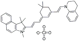 2-[(E)-3-(3-((E)-2-[3,4-DIHYDRO-1(2H)-QUINOLINYL]ETHENYL)-5,5-DIMETHYL-2-CYCLOHEXEN-1-YLIDENE)-1-PROPENYL]-1,1,3-TRIMETHYL-1H-BENZO[E]INDOLIUM PERCHLORATE Struktur